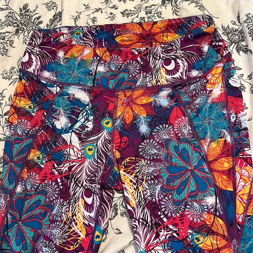Beautiful patterned skirtsports running tights / leggings, size M